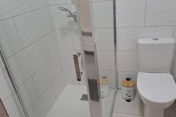 Gîte pour 4 personnes, avec jardin et balcon à Miribel-les-Échelles - 4