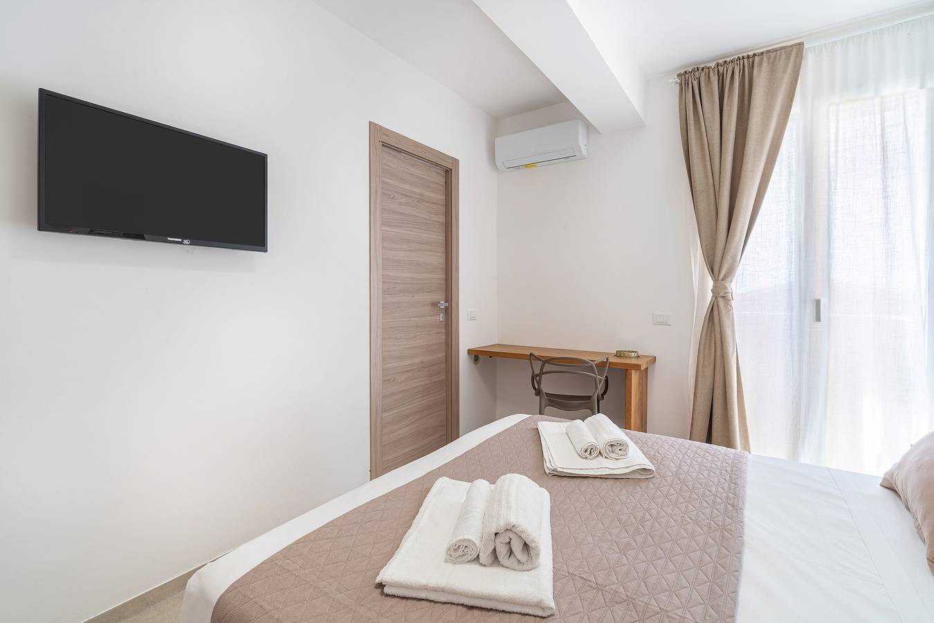 Giualè Portopalo '6' con vistas al mar, Wi-Fi y aire acondicionado in Portopalo di Capo Passero, Provincia de Siracusa