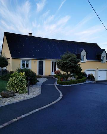 Chambre d’hôte pour 2 personnes, avec jardin dans Mayenne