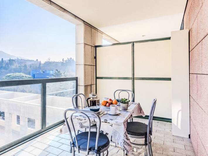 Holiday rental for 2 people, with balcony and view in Como