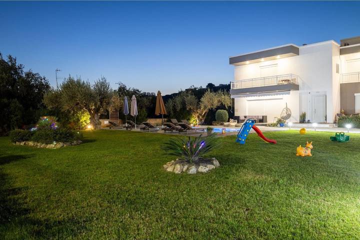 Ferienhaus für 8 Personen, mit Garten und Terrasse in Afantou - 2