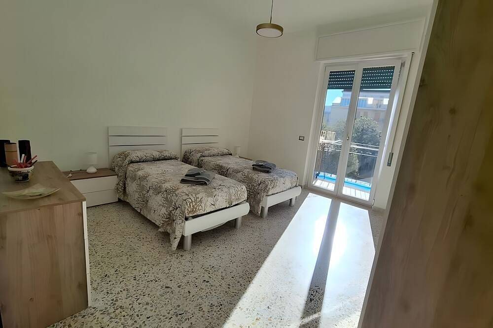 Ganze Wohnung, Appartamento Casa Nyon – Modernes Apartment direkt am Meer in Agropoli in Agropoli, Cilento
