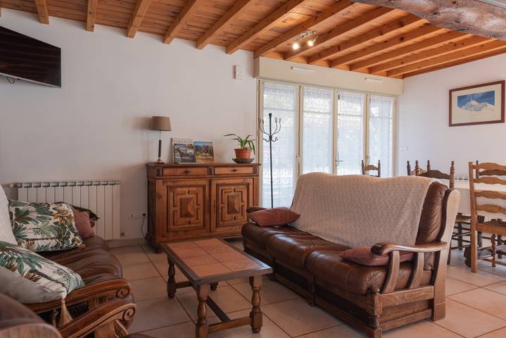 Casa de vacaciones 'Maison Anthian' con terraza privada, jardín privado y Wi-Fi in Arcizans-Avant, Parque nacional de los Pirineos