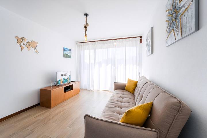 Location de vacances pour 8 personnes, avec Balcon dans Marinhas