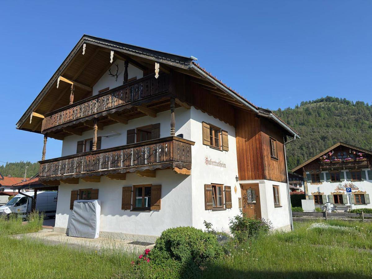 Alpenvilla Liboria Wallgau mit Sauna Garten und 5 Schlafzimmern in Wallgau, Walchensee