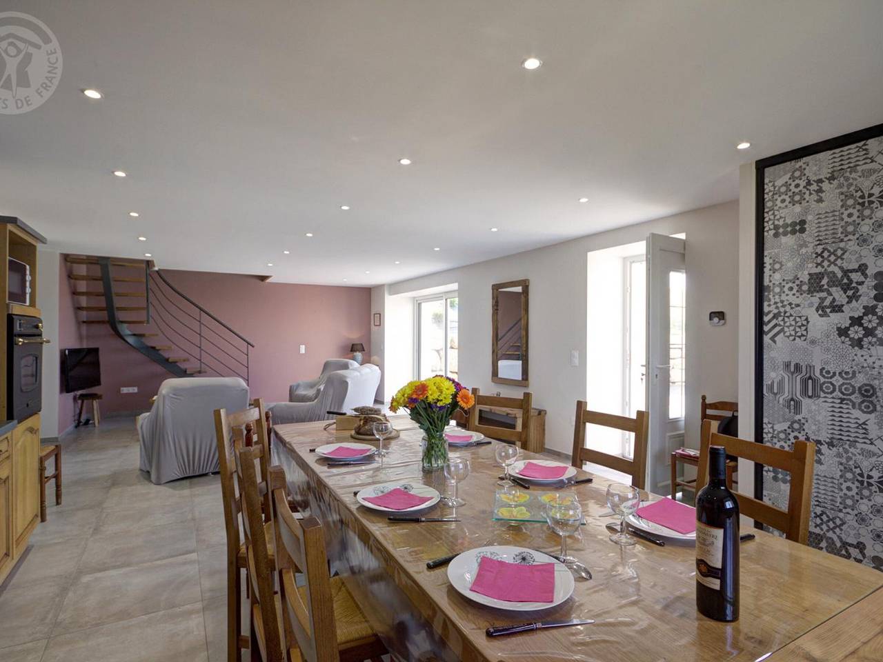 Gîte familial avec fibre, au calme des Monts du Lyonnais in Panissières, Montbrison