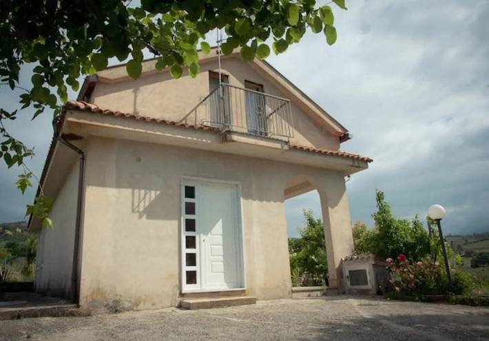 Villa per 4 persone, con panorama e giardino in Cilento