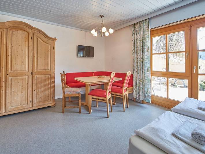 Ganze Ferienwohnung, Appartement Bernkogel in Saalbach, Saalbach-Hinterglemm
