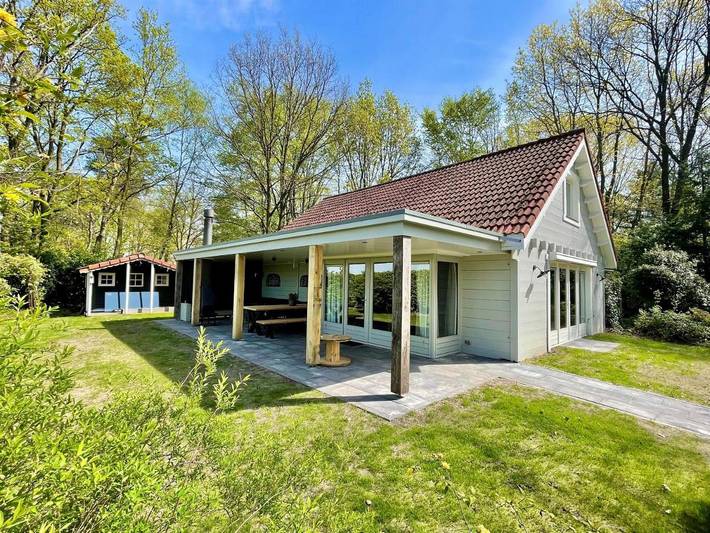 Ferienhaus für 8 Personen, mit Terrasse und Garten sowie Kinderpool und Pool in Diessen