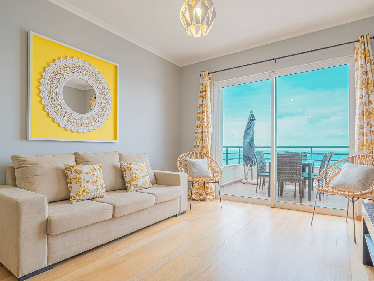 Ganze Wohnung, Appartement mit Meerblick in Reis Magos, Caniço