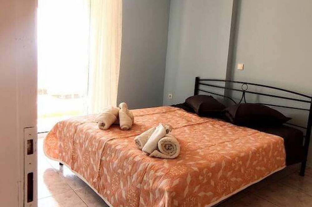 Ganze Wohnung, Angela's Apartment with beautiful balcony view in Agios Konstantinos, Fthiotida