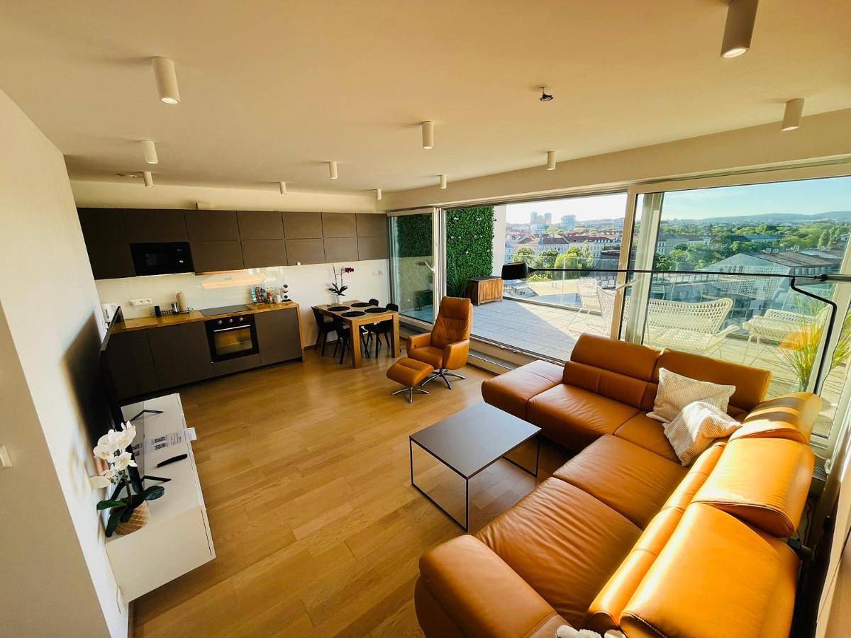 Appartement entier, Brno City Center Apartment with parking and a big terrace in Brno, Région de Moravie-du-Sud