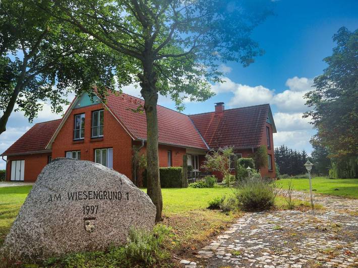 Ferienhaus für 14 Personen, mit Whirlpool und Terrasse sowie Sauna und Ausblick