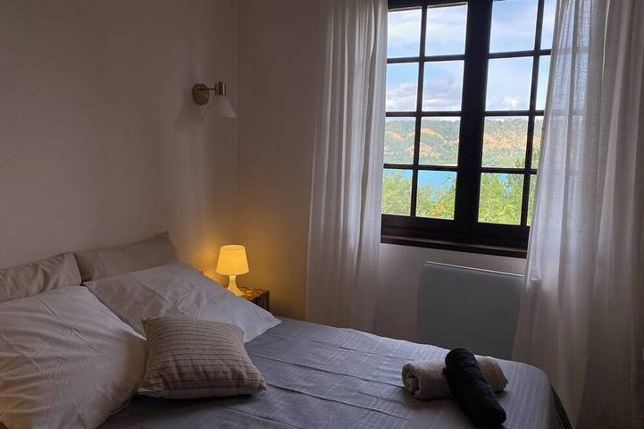 Location de vacances pour 8 personnes, avec jardin à Les Salles-sur-Verdon - 3