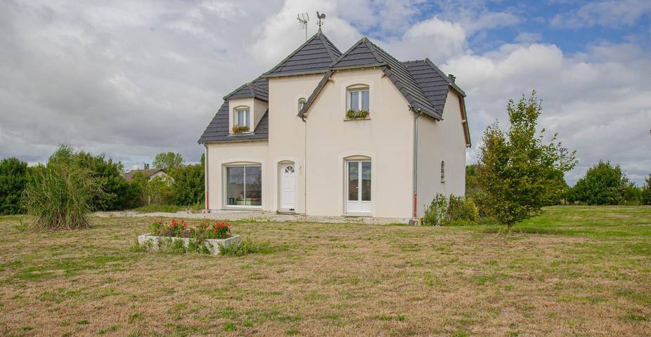 Gîte pour 7 personnes, avec terrasse et jardin