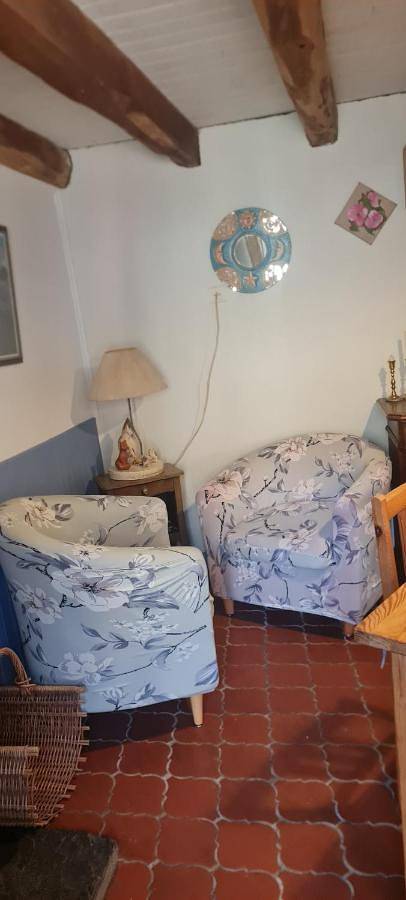Location de vacances pour 3 personnes, avec jardin ainsi que vue et terrasse, animaux acceptés à Saint-Germain-de-Calberte - 2