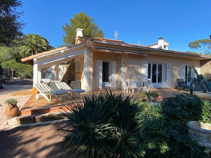 Villa pour 5 personnes, avec jardin et vue dans Boulouris