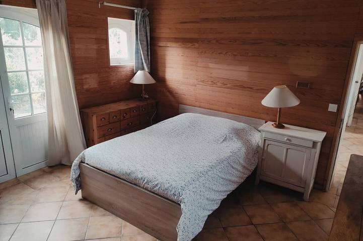 Location de vacances pour 10 personnes, avec jardin et terrasse à Ver-sur-Mer - 4