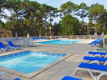 Gîte pour 4 personnes, avec balcon et bassin pour enfant, animaux acceptés à Carcans