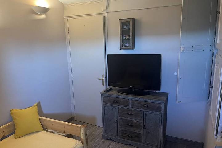 Location de vacances pour 6 personnes, avec jacuzzi ainsi que terrasse et jardin à Vernègues - 3