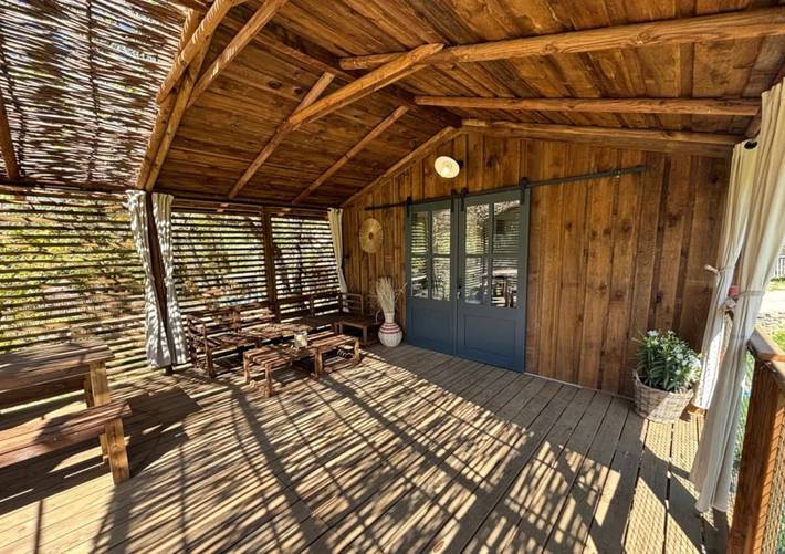 Mobil home pour 3 personnes, avec bassin pour enfant et jacuzzi en Dordogne - 4