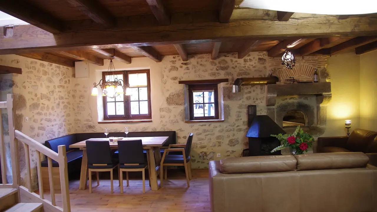 Appartement de vacances entier, Appartement de vacances pour 6 personnes avec jardin in Busserolles, Parc naturel régional Périgord-Limousin