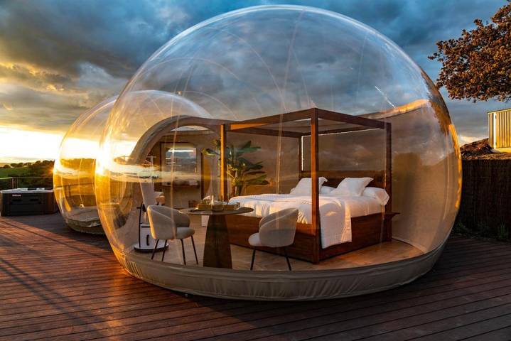 Albergue para 2 personas, con Balcón y Terraza además de Jacuzzi y Jardín en Baños de la Encina