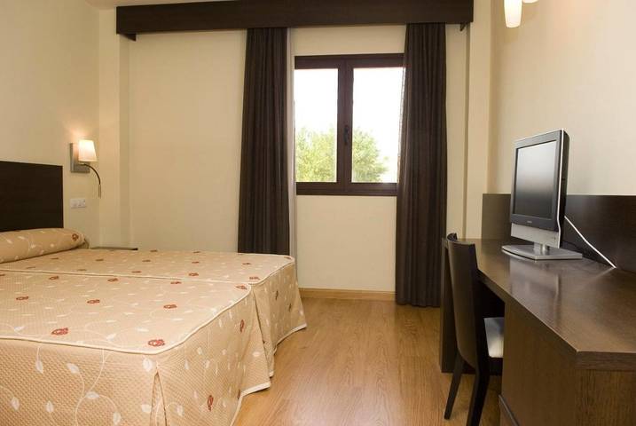 Hotel für 10 Personen, mit Terrasse und Garten, mit Haustier - 1
