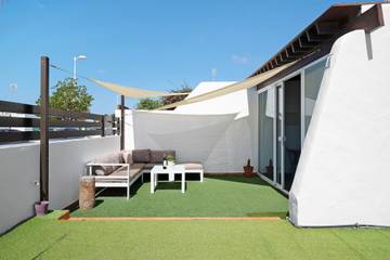 Apartment for 2 People in Mojones, Tías, Photo 1