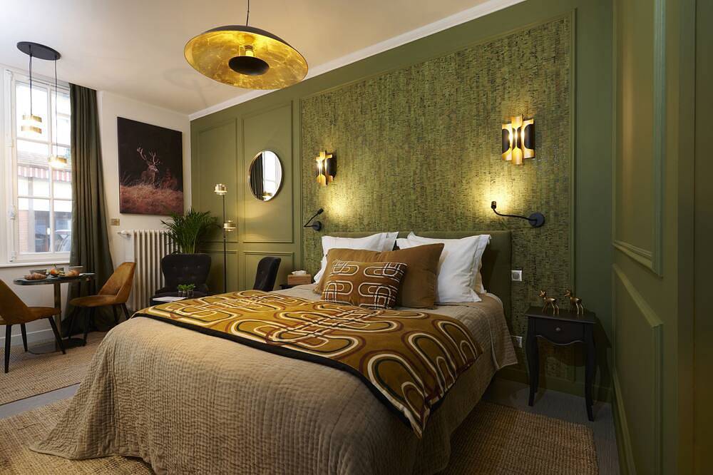 Apartamento entero, Studio Green Nature-Estudio-Diseñador-Baño con bañera in Épernay, Marne