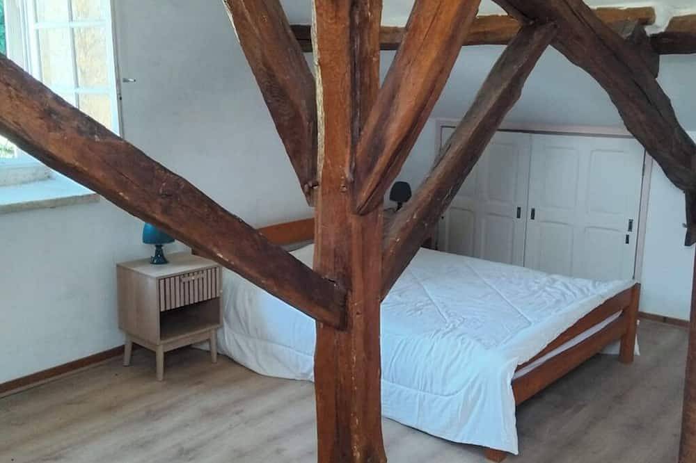 Maison de campagne, à 5 minutes de Larressingle, pour 4/6 personnes avec piscine in Beaumont (Gers), Gers
