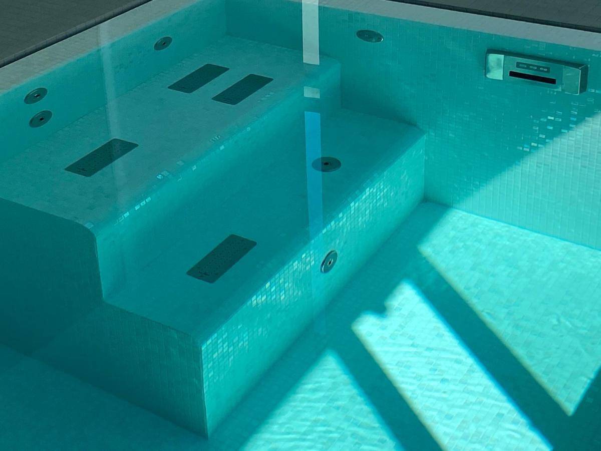 Villa relax with swimming pool and mountain view in Kleinpolen