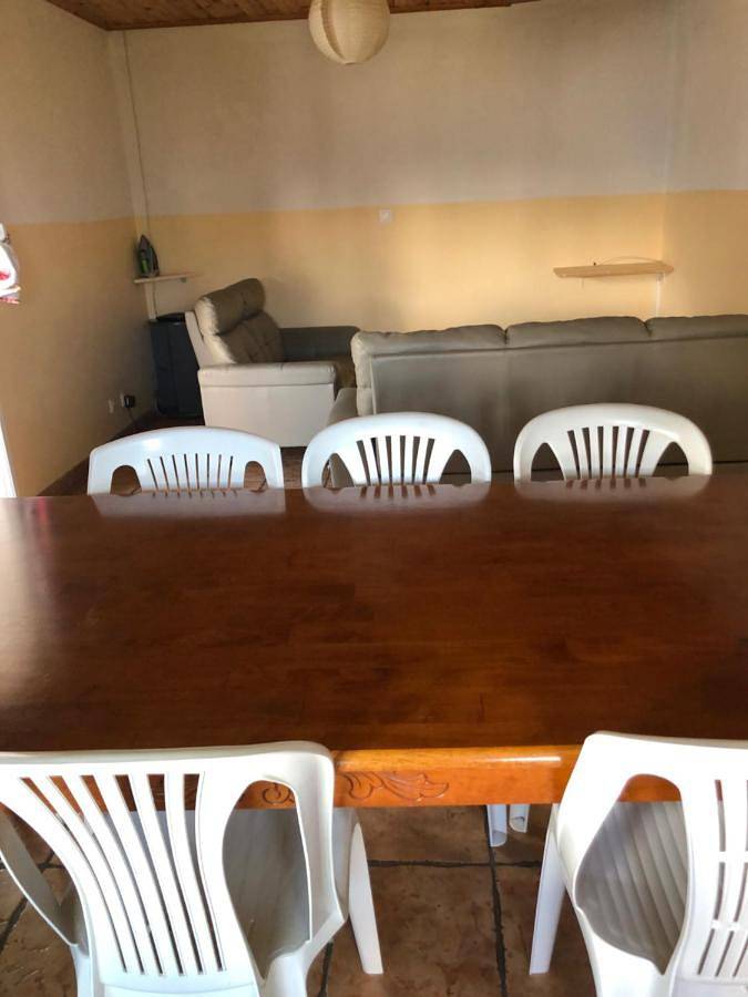 Location de vacances pour 8 personnes, avec vue et vue sur le lac ainsi que terrasse et jardin dans La Mare à Joncs - 2