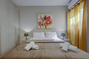 Villa With Pool for 16 People in Mellieha, Malta Island, Photo 4