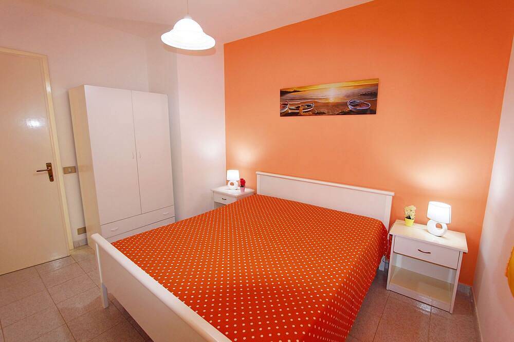 Beachfront apartment in Marina di Pescoluse, Pescoluse