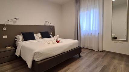 Holiday Apartment for 4 People in Riva del Garda, Garda Mountains, Photo 3
