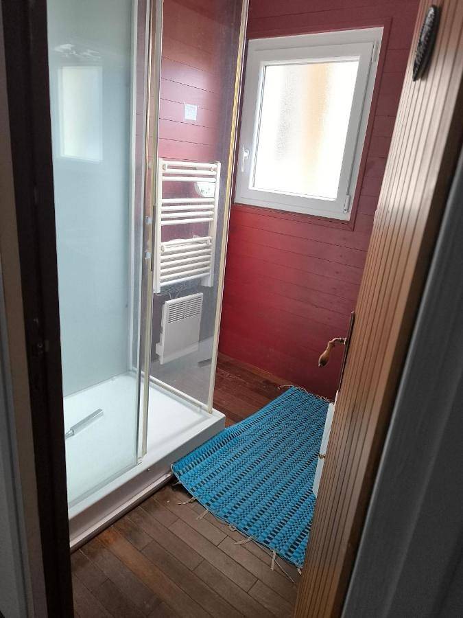 Appartement entier, Three-Bedroom Apartment in Contis, Saint-Julien-en-Born