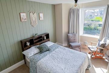 Holiday Rental for 12 People in Morfa Nefyn, Llŷn Peninsula, Photo 1