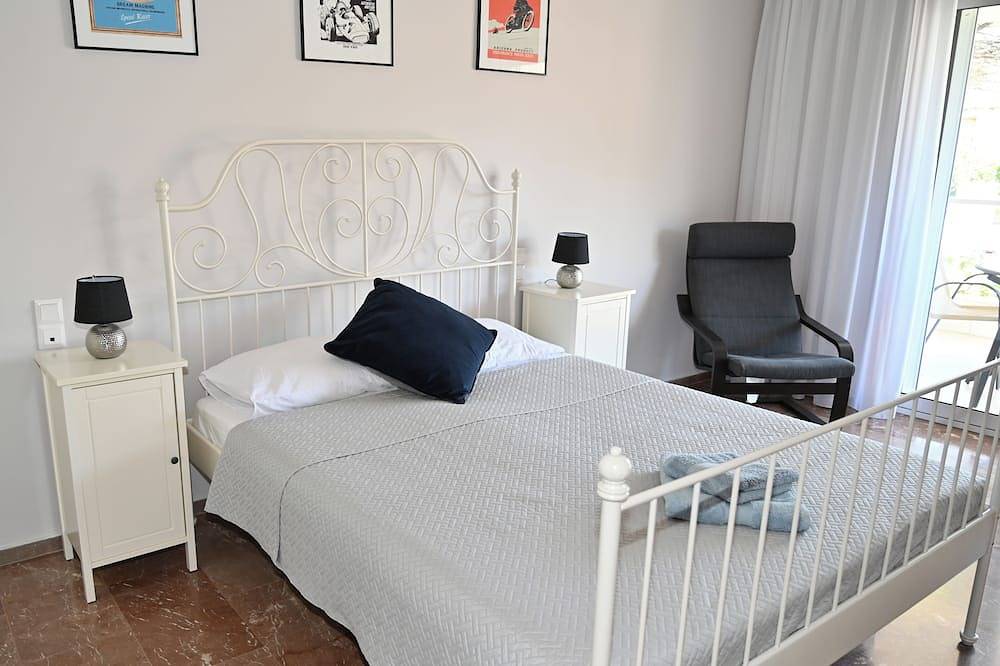 Ganze Wohnung, 3-bedroom villa in amazing Rio with Ac, Wifi in Patras, Achaia