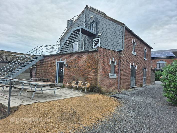 Vakantiehuis voor 30 personen, met terras en balkon/terras in Durbuy