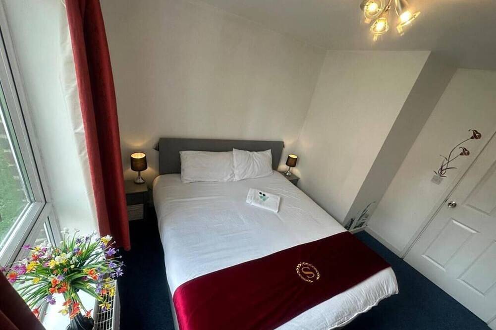 Ganze Wohnung, London - 2 Bed Flat - Sleeps 4 - Parking - Wifi in London, Südostengland