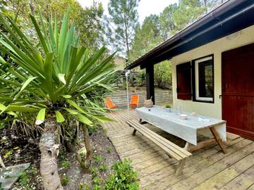 Gîte pour 4 personnes, avec terrasse et jardin dans Golf de la Méjanne