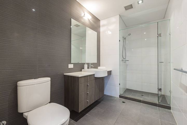 Holiday home for 6 people, with pool and balcony in Fremantle City