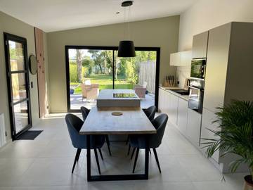 Gîte pour 6 personnes, avec jardin et terrasse à Arras