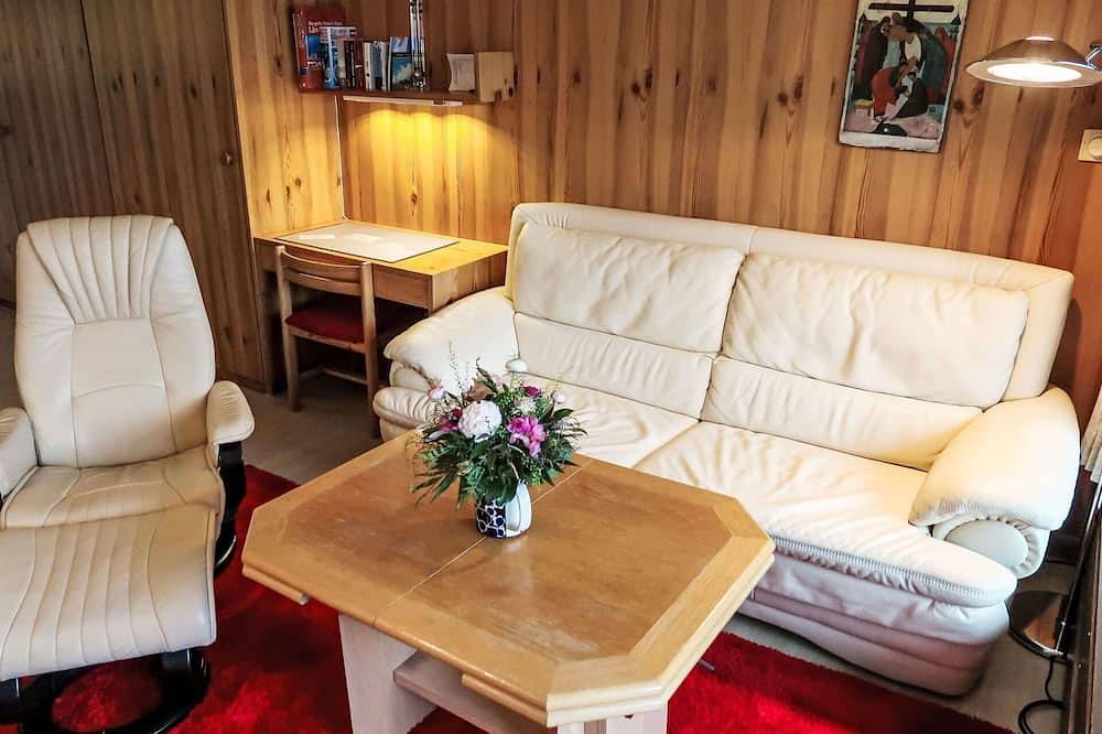 Ganze Wohnung, Gemütliche Wohnung für 2 Gäste mit  W-Lan, Pool, Tv, Balkon und Panoramablick in Disentis, Surselva