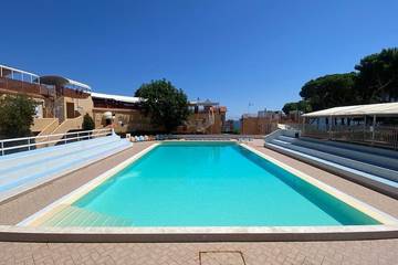 Ferienwohnung für 4 Personen, mit Garten und Pool, mit Haustier in Mondello