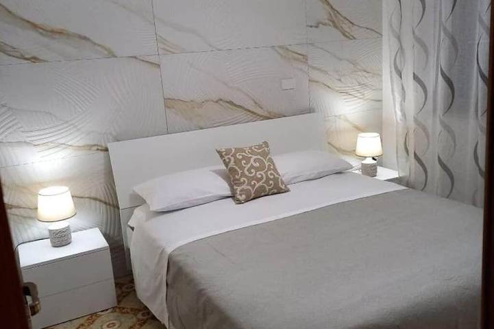 Angi's Cozy Home: 2-Bedroom House in Marsala, Trapani Province