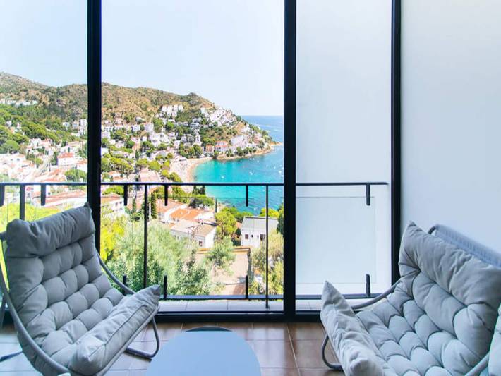 Location de vacances pour 6 personnes, avec balcon, adapté aux familles dans Canyelles Petites