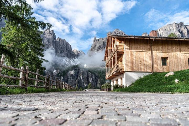 Ferienhaus für 6 Personen, mit Garten und Sauna sowie Ausblick in Colfosco