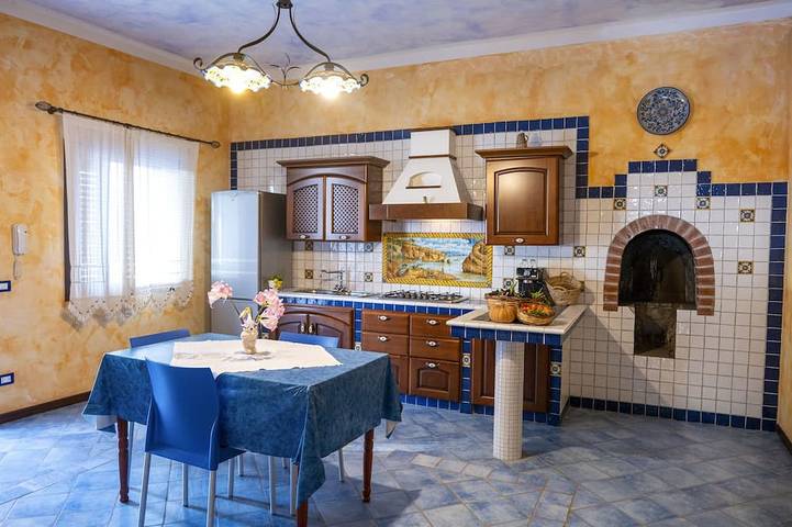 Ferienhaus für 5 Personen, mit Pool und Balkon sowie Garten, mit Haustier